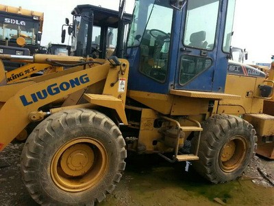 個人20,30,50二手裝載機(jī)9成新,柳工臨工龍工品牌的