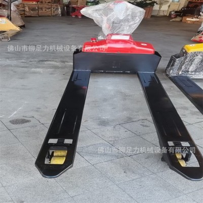 供應1.5噸電動式搬運叉車與2噸蓄電池鋰電款的電動搬運車價格