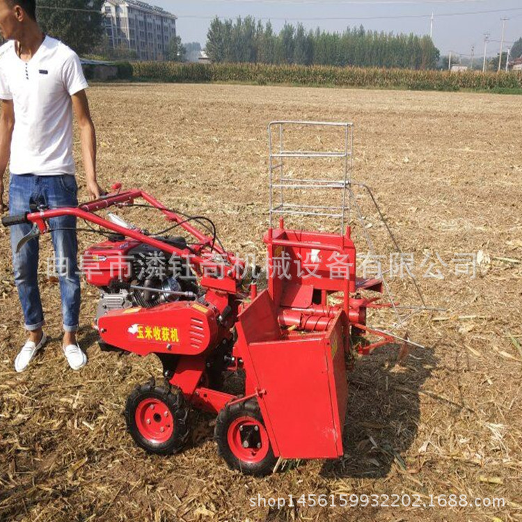 玉米 收獲粉碎機(jī) (15)