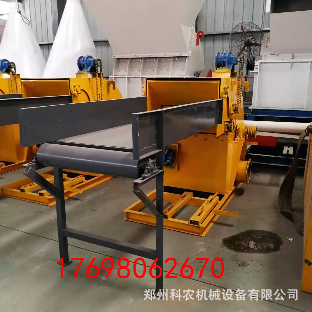 強(qiáng)制進(jìn)料粉碎機(jī)