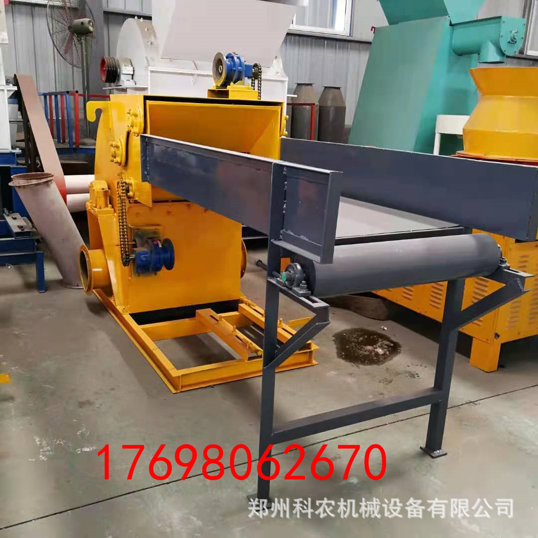 強(qiáng)制進(jìn)料粉碎機(jī)