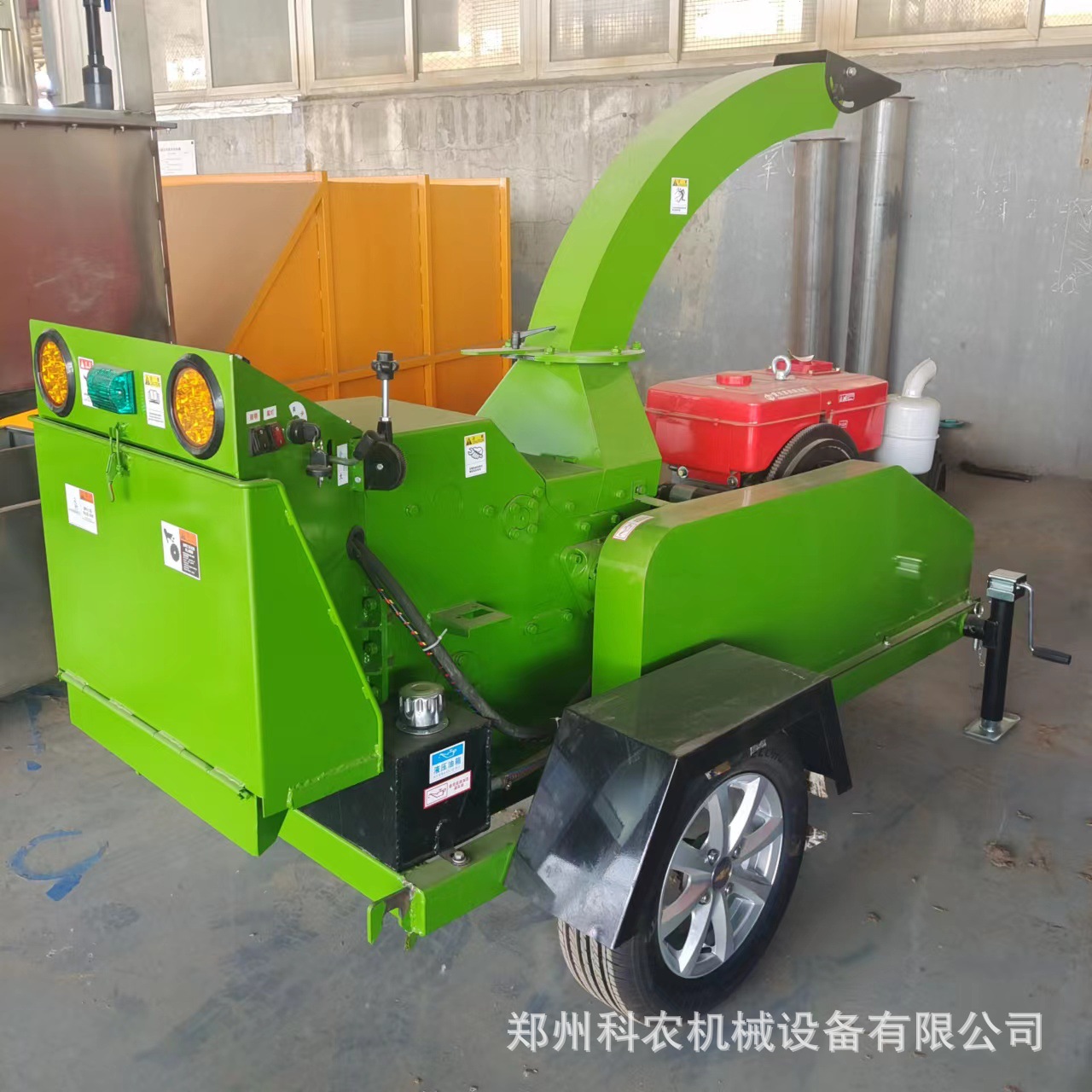 移動樹枝粉碎機