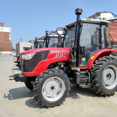 100馬力四驅(qū)農(nóng)用輪式拖拉機(jī)1004水旱田兩用節(jié)能省油拖拉機(jī)