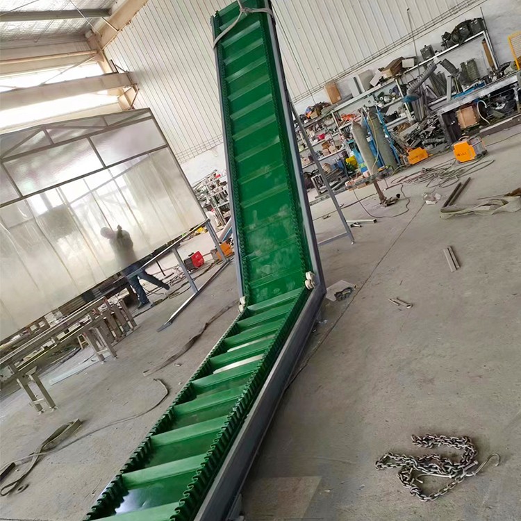 食品爬坡傳送機(jī) 小型不銹鋼鏈板輸送機(jī) 工業(yè)生產(chǎn)線提升機(jī)