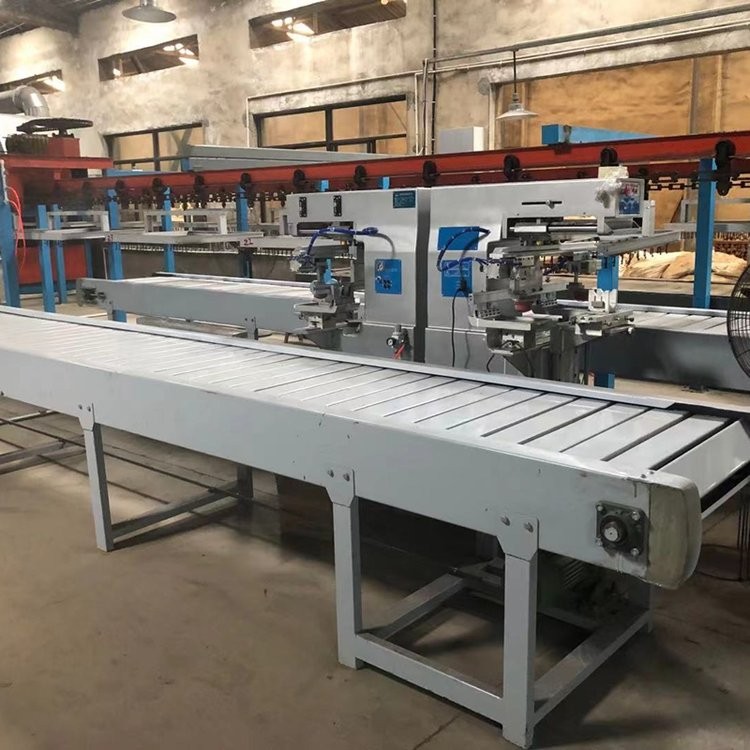 鏈板輸送機(jī) 金萬捷 加工定制耐銹蝕耐酸堿鏈板輸送機(jī)