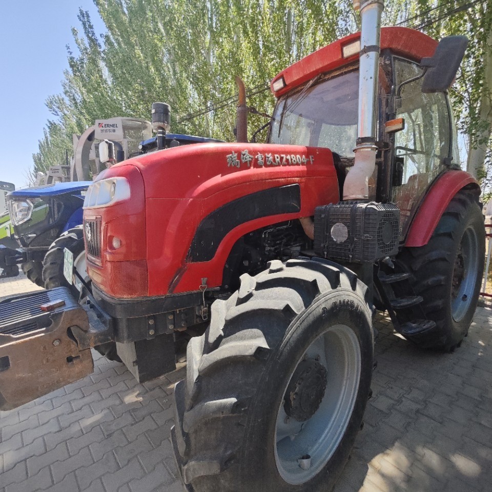 2018年二手瑞澤1804拖拉機(jī)玉柴發(fā)動機(jī)