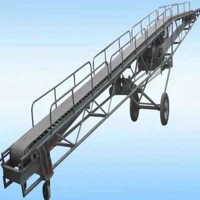 爬坡輸送機皮帶機 運輸角度可達到90° 運行平穩 支持定做