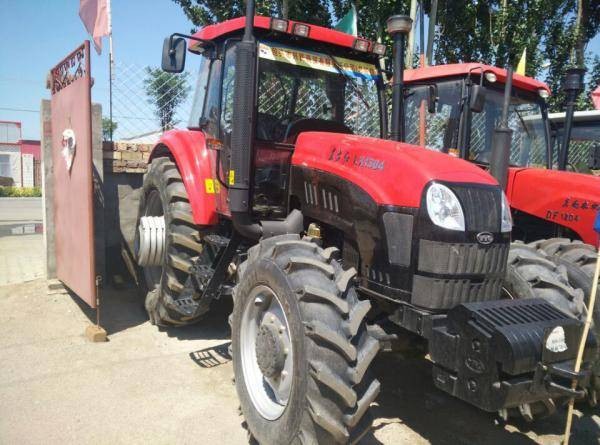 東方紅LX1304輪式拖拉機