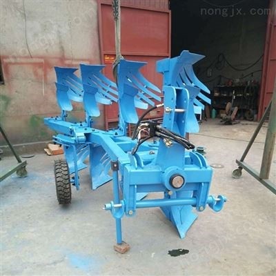 內(nèi)蒙大型液壓翻轉(zhuǎn)犁多鏵深耕犁地機(jī)