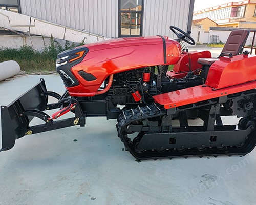 遙控式拖拉機(jī)