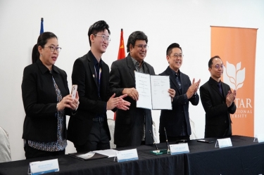 人才工作再添新舉 | 中馬“絲路學院”現(xiàn)代學徒制聯(lián)合培養(yǎng)班正式簽約！